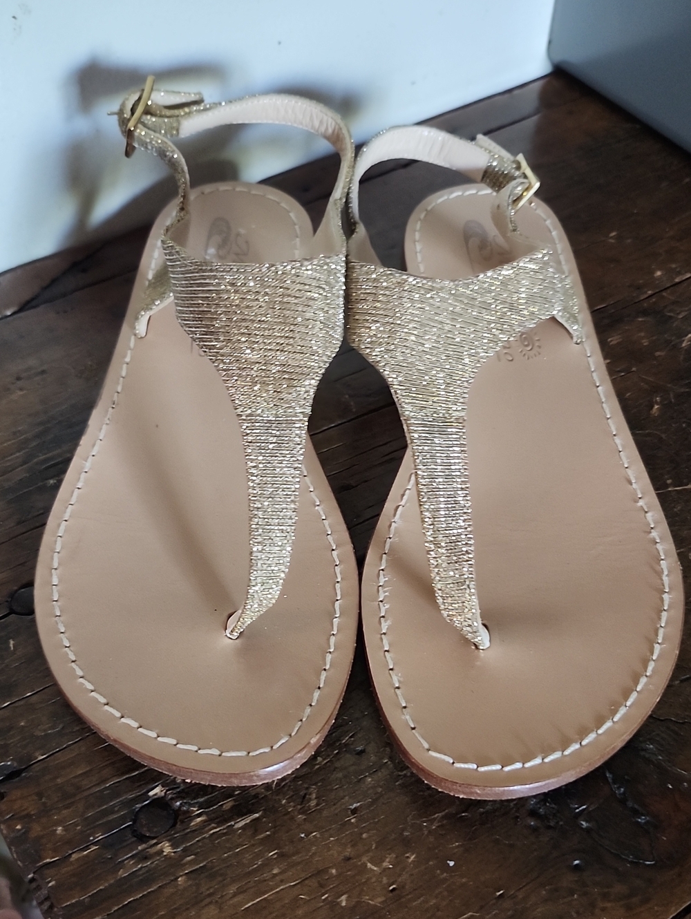 Moda Positano Gold T-Strap Sandals - Elegant Summer Flats Size 36